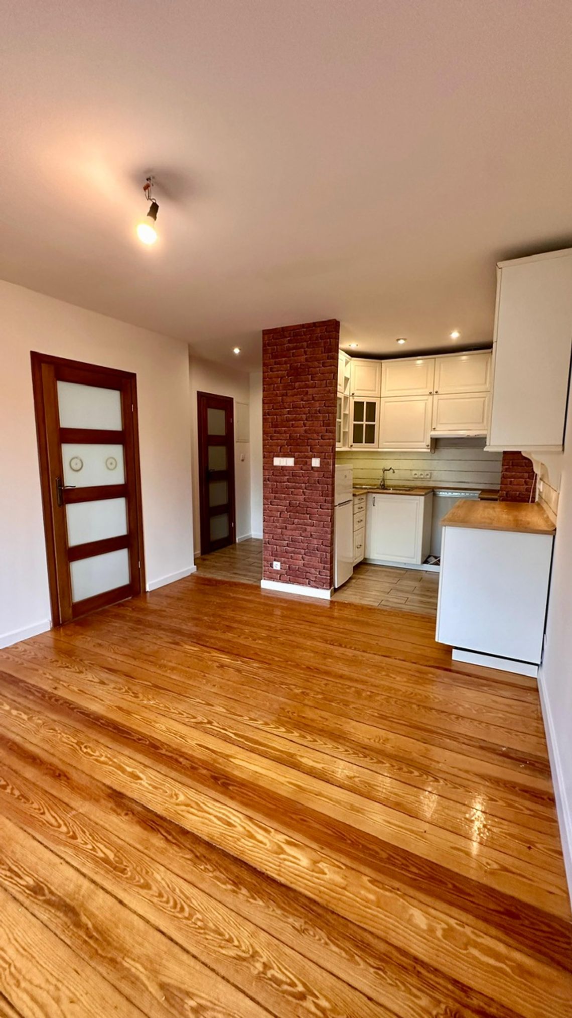 ZŁOTÓW Mieszkanie bezczynszowe, po remoncie! Z dodatkowym pomieszczeniem! ZŁOTÓW Mieszkanie bezczynszowe, po remoncie! Z dodatkowym pomieszczeniem!